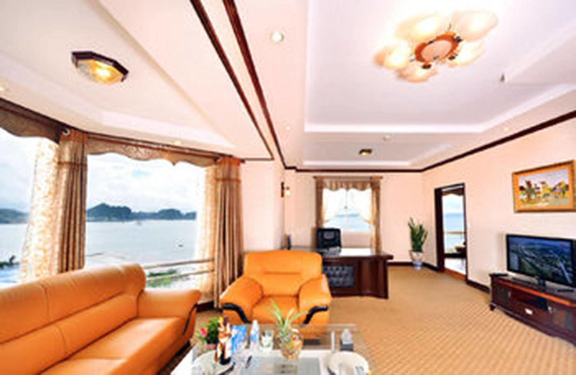 Grand Ha Long Hotel Экстерьер фото